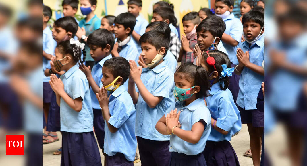 Reasons Why It Is Important To Wear Uniforms In School