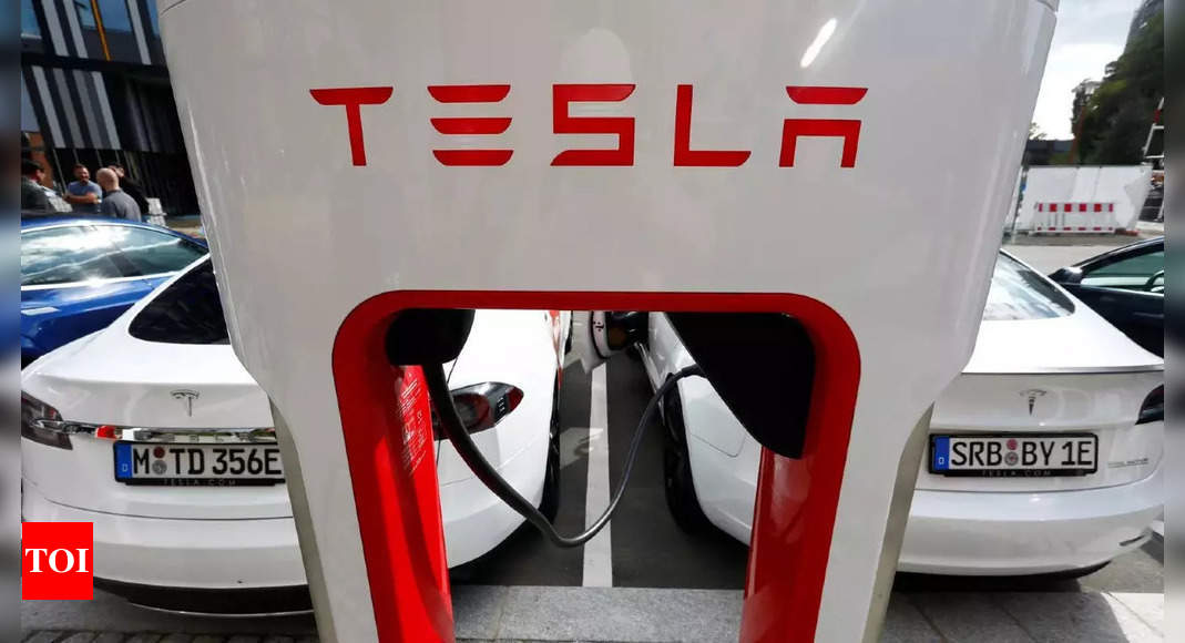 Tesla India policy executive quits after company puts entry plan on hold: Report – Times of India