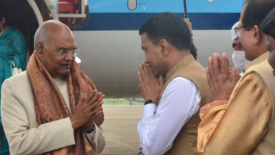 President Ram Nath Kovind arrives in Goa, to lay foundation stone for new Raj Bhavan