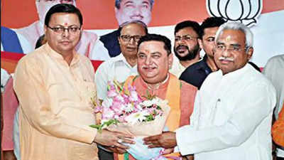 In fresh setback, AAP’s Uttarakhand chief, Deepak Bali, joins BJP