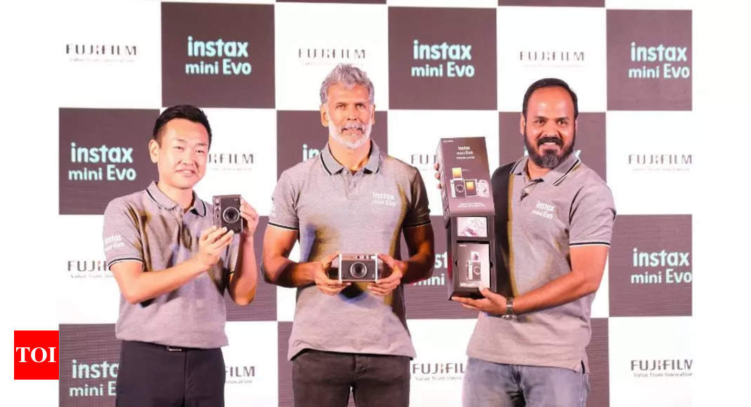 FUJIFILM India launches INSTAX SQUARE SQ40 and new INSTAX mini Evo