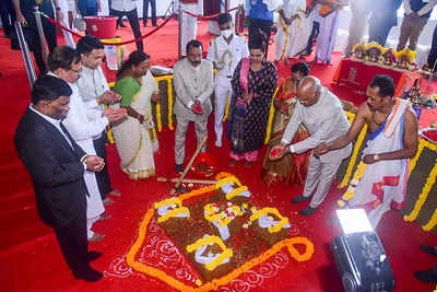 Goa: President Ram Nath Kovind lays foundation stone for new Raj Bhavan at Dona Paula