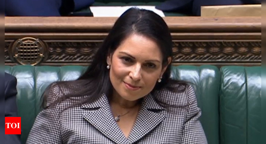 Autrefois chérie de la droite britannique, l’avenir de Priti Patel en ligne dans la bataille pour l’asile