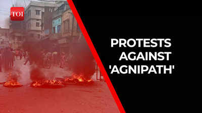 Agnipath scheme: Massive protests erupt across India, youth damage trains, disrupt traffic