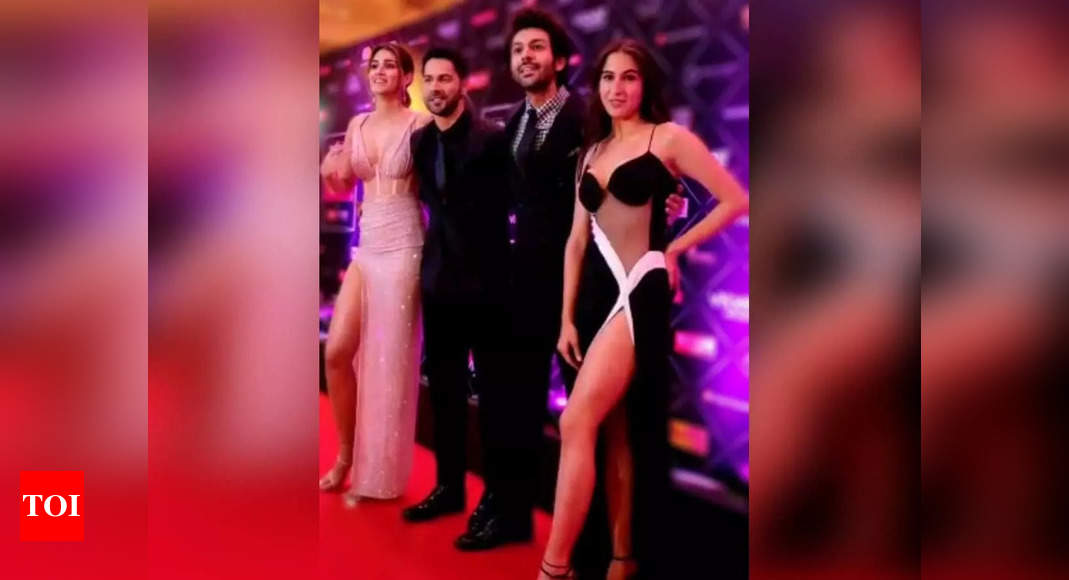 Kartik Aaryan and Sara Ali Khan pose together for the first time after rumoured break up | Hindi Movie News