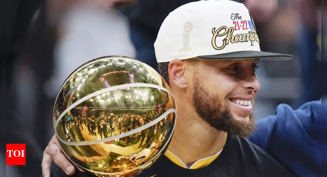 その他 Stephen Curry Golden State Warriors FMVP Stephen Curry: Golden State Warriors star Stephen Curry named NBA