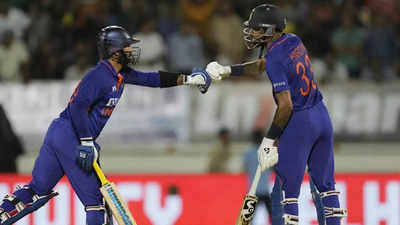 India vs South Africa, 4th T20I: Dinesh Karthik blitz guides India to 169-6 in must-win game