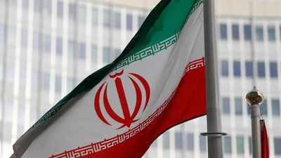 Iran fighter jet crashes, injuring two crew: reports