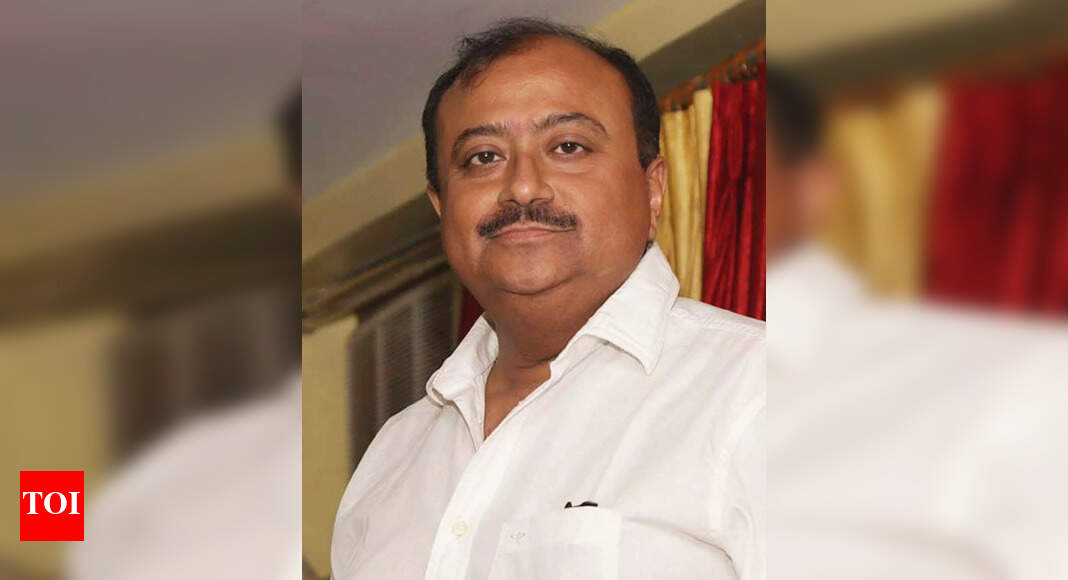 Abhijit Guha To Play Jatayu In Sandip Ray s Hatyapuri Bengali Movie 