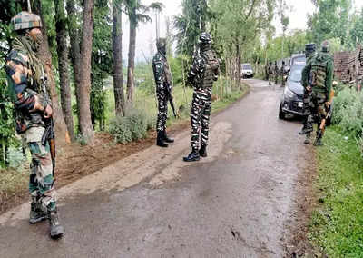 Terrorists kill off-duty J&K police officer in his paddy field