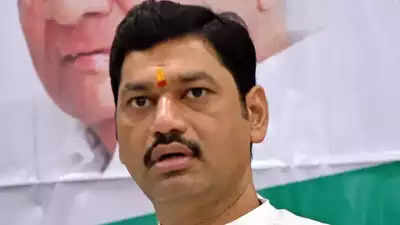 Chargesheet: Minister Dhananjay Munde had brain stroke due to extortion stress