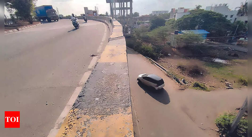 Chennai: Man killed as bike rams flyover wall