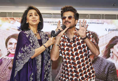 Neetu Kapoor, Anil Kapoor shake-a-leg on 'Ek Main Aur Ek Tu'