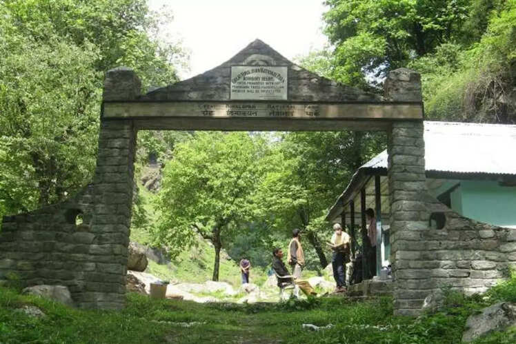 How to reach and explore the Great Himalayan National Park?