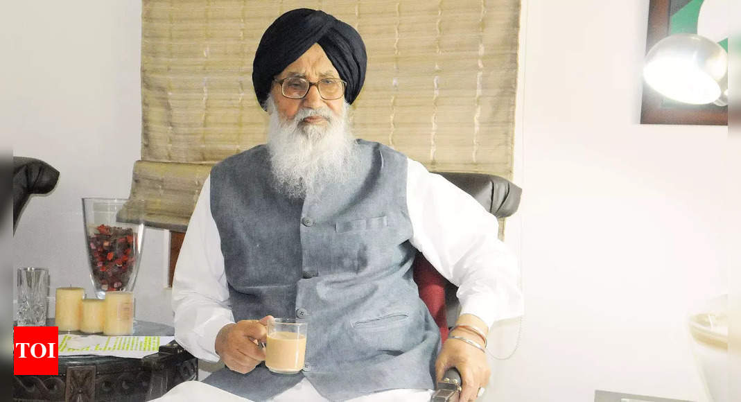 SAD patriarch Parkash Singh Badal discharged from hospital | India News ...