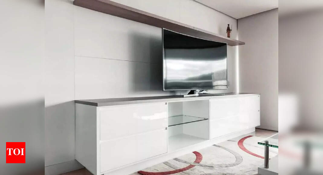 Best 24Inch TV Highly Rated Models, Brands and Specs For Every Budget