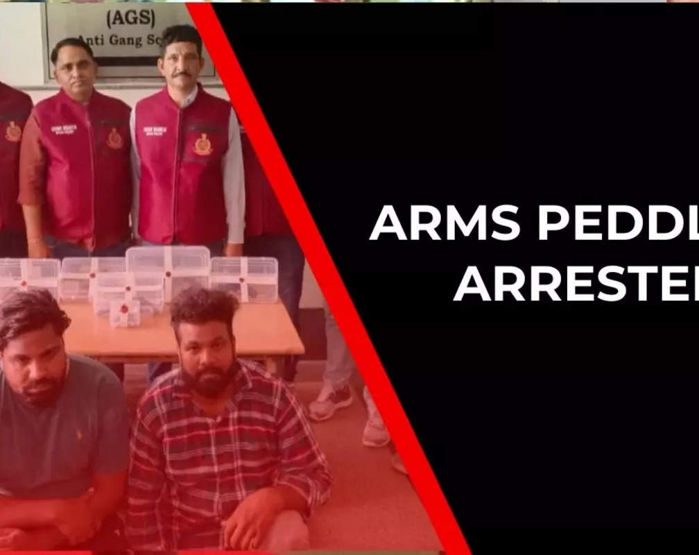 
Delhi Police arrests two arms peddlers

