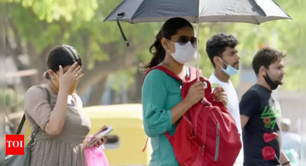 Mercury may rise for next three days in Delhi, monsoon on track | Delhi ...