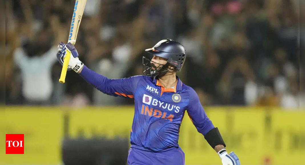 Dinesh Karthik will certainly be on the flight to Australia for T20 World Cup, feels Sunil Gavaskar | Cricket News – Times of India