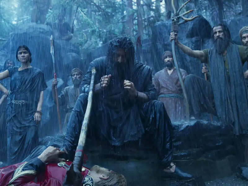 Shamshera: Ranbir Kapoor plays a befitting warrior to a menacing Sanjay Dutt in a visually stunning teaser - WATCH