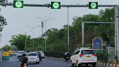 Ahmedabad: Now, ‘green smiles’ at signals to brighten your miles