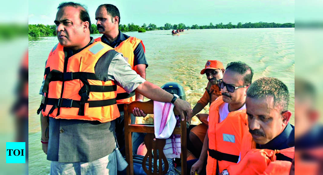 12 more deaths take flood toll to 100, Assam CM Himanta Biswa Sarma tours Nagaon by boat