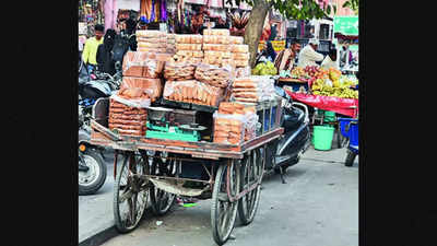 Rajasthan: Health dept asks Sindhi Camp food operators to get licences