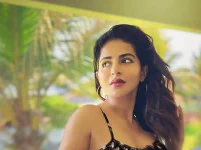 When Iswarya Menon stunned us with her style