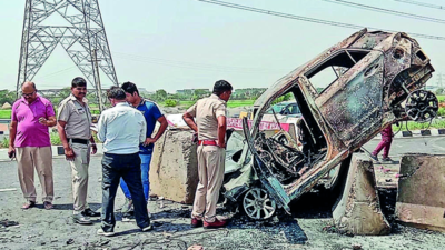 Haryana: 3 MBBS students burn to death in car after accident