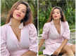 
Monalisa looks pretty as she poses in a pink attire
