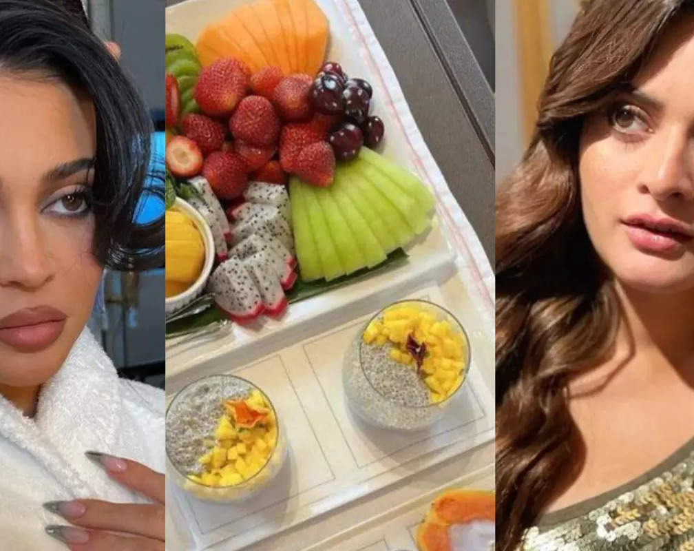 
Pakistani actress Minal Khan trolled for copy-pasting Kylie Jenner’s fruit tray pic on Instagram and sharing it as her own
