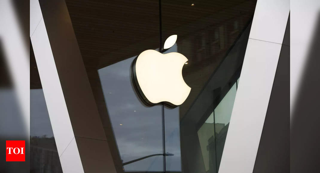 Apple headset could launch by January 2023, claims analyst – Times of India