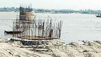Bihar: 4 years on, Khagaria bridge still incomplete