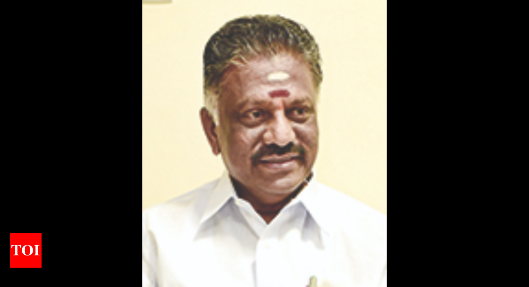 Pugazhenthi: Panneerselvam Still Aiadmk Coordinator: Pugazhenthi ...