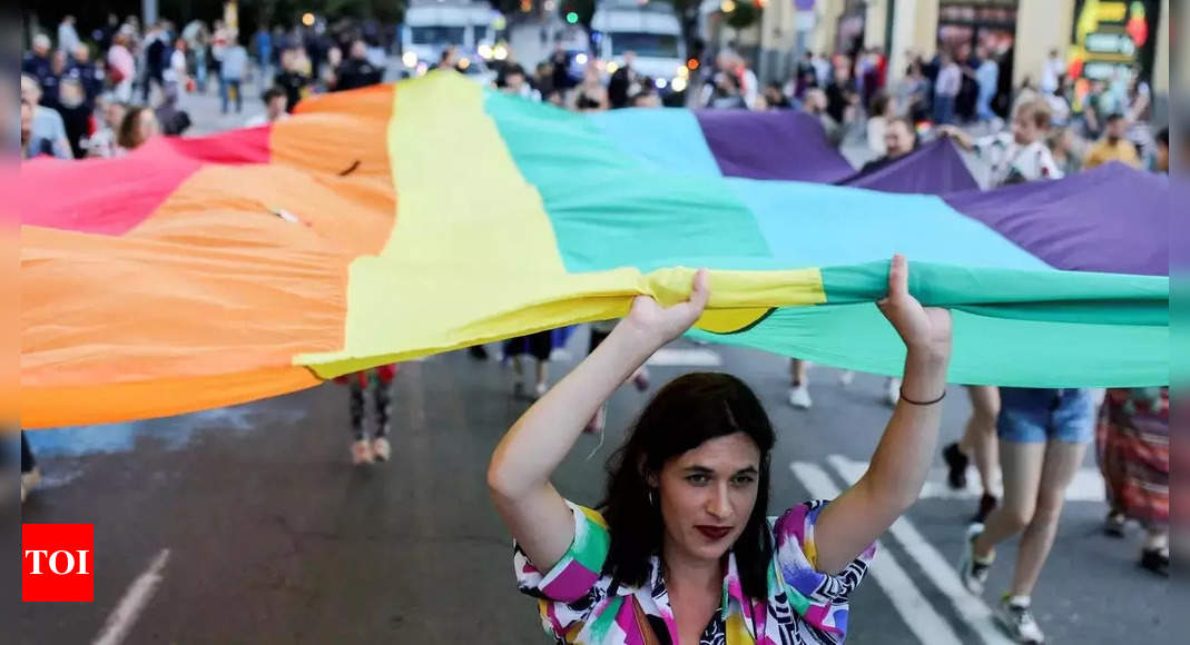 Polskie i ukraińskie LGBT + marsze w Warszawie