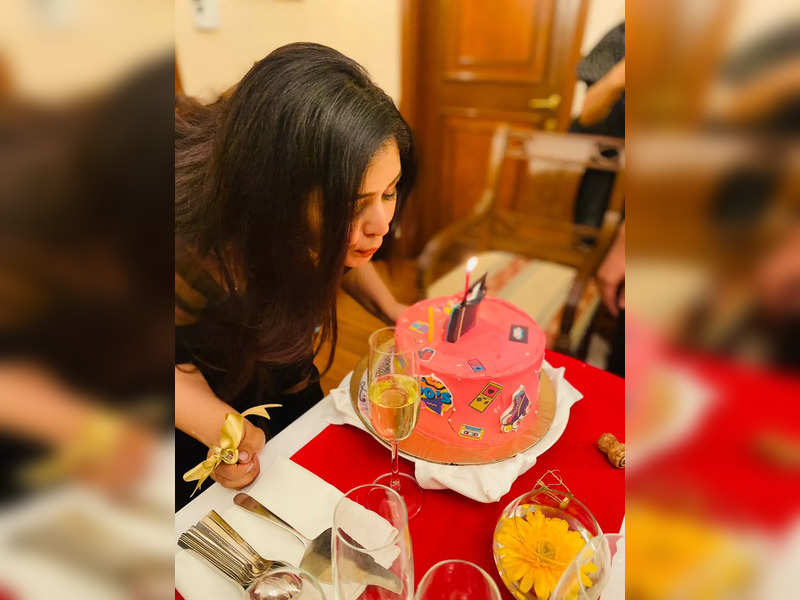 Ritabhari spends birthday with family and fiancé