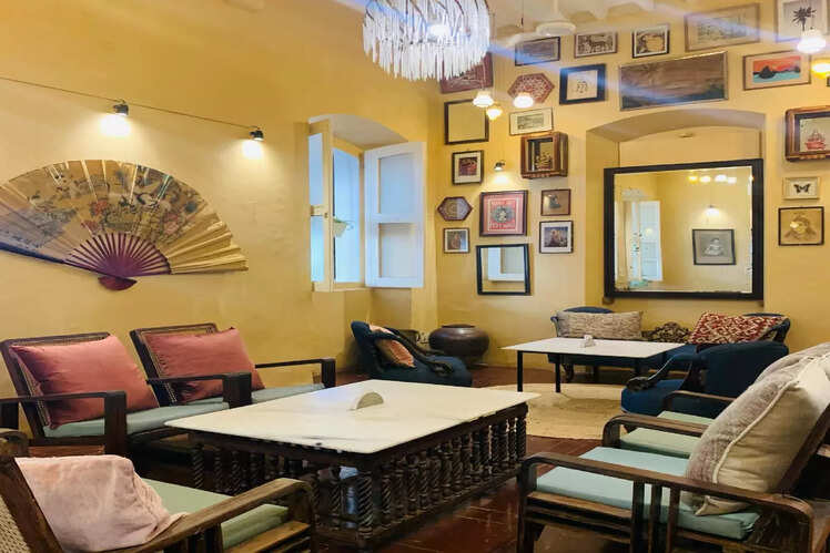 Caf&eacute; des Arts, Suffren Street, Puducherry