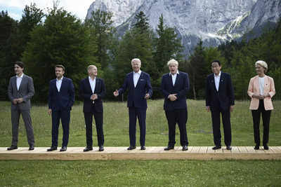 G7 leaders mock Putin in jokes about stripping off