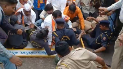 Maharashtra political crisis: Shiv Sena workers march to rebel minister Rajendra Patil’s Kolhapur office, clash with police
