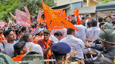 Maharashtra Crisis: Uddhav Thackeray strips all 9 rebel ministers of portfolios but doesn't sack them
