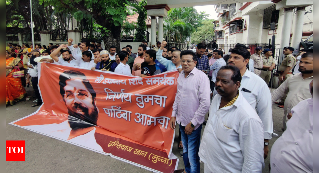 Maharashtra political crisis: SC order paves way for a floor test, say experts
