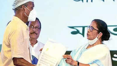 West Bengal CM Mamata Banerjee to visit Delhi to take up govt 'bias' on scheme funds