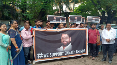 Maharashtra crisis: Two Thane leaders supporting rebel Shinde expelled from Sena