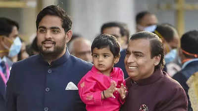 Mukesh Ambani resigns from Reliance Jio; hands over telecom business reins to son Akash Ambani