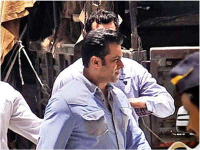 Salman returns from Hyd; begins Tiger 3 shoot