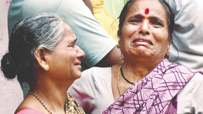 Mumbai: 2 from 1 Uttar Pradesh town die in Kurla crash; many occupants casual labourers