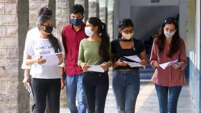 Mumbai: With just HSC students in race, HR, KC colleges see lower first list cut-offs