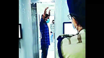 Full body scanner trial stopped at Delhi airport - The Sunday