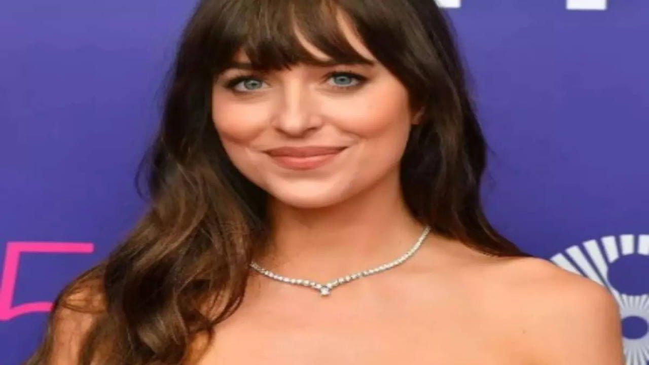 Dakota Johnson had to rewrite scenes during filming of 'Fifty Shades'  movies | English Movie News - Times of India