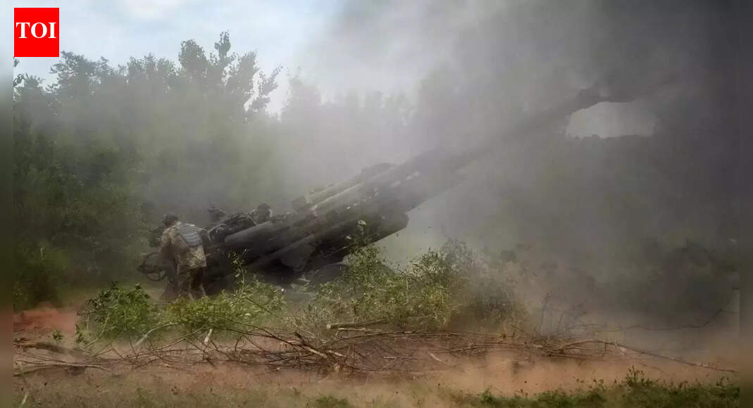 Nato: Ukraine war dominates crucial Nato summit - The Times of India